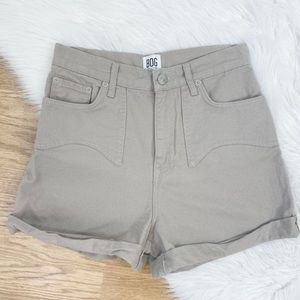 Urban Outfitters BDG Khaki Denim Mom Shorts Sz 27